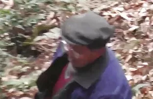 小小号风格的情人，父亲％27真棒穿孔％26内部准备 第一次色情