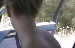 棕色的脸后吸烟凸轮 热性的电影