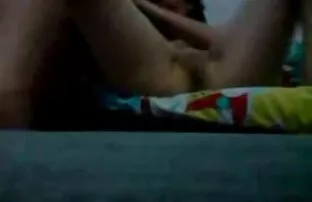 奴隶不是一只脚，然后亲吻他的脚 性感电影高清