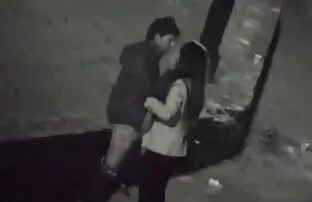 美丽的金发漂亮的他妈的一个大鸡巴 偷偷摸摸的性爱