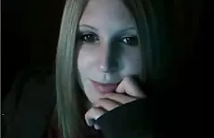 性别在圈子里，狗屎在他的人群 性感的视频哥