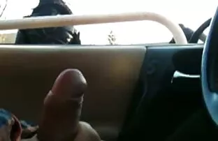 他举起她用双手，然后有性别在家里变得癌变。 印地语性感印地语性感