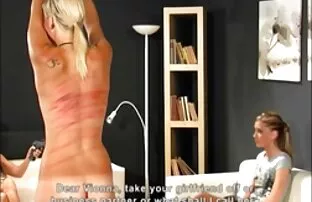 子青少年Luna敌人狗屎在一个女孩的屁股 现场性爱视频